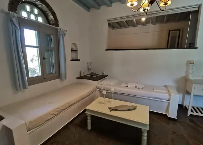 アパート Elia Agios Romanos